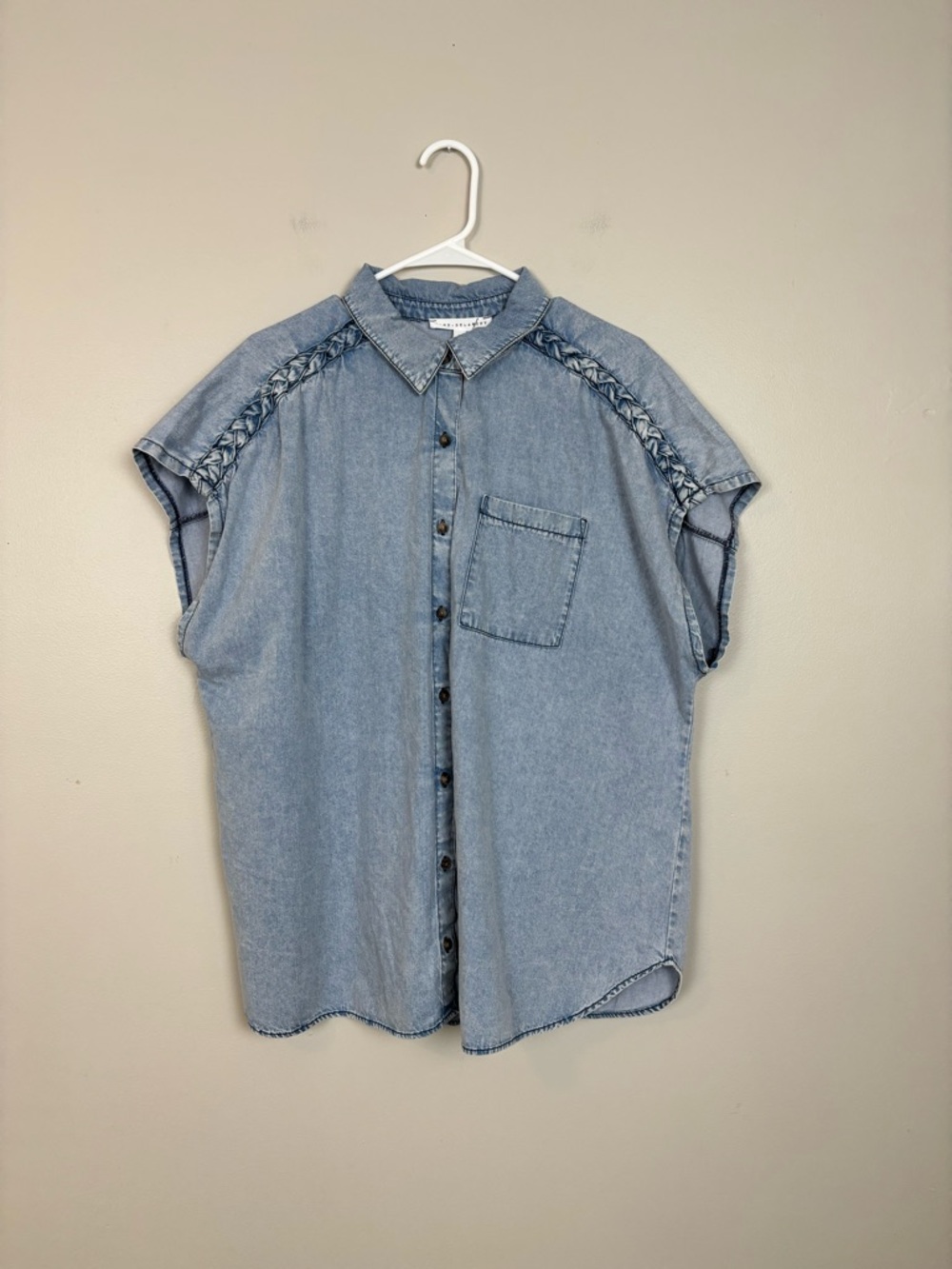 Jane + Delancey Top Womens 1X Lightweight Chambray Braided Detail Button in Blue